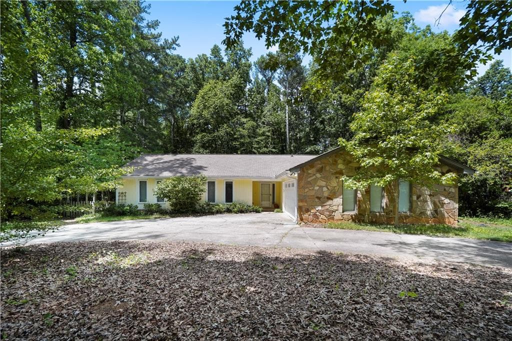281 Northgate Trace, Roswell, GA 30075 — most recent listing photo