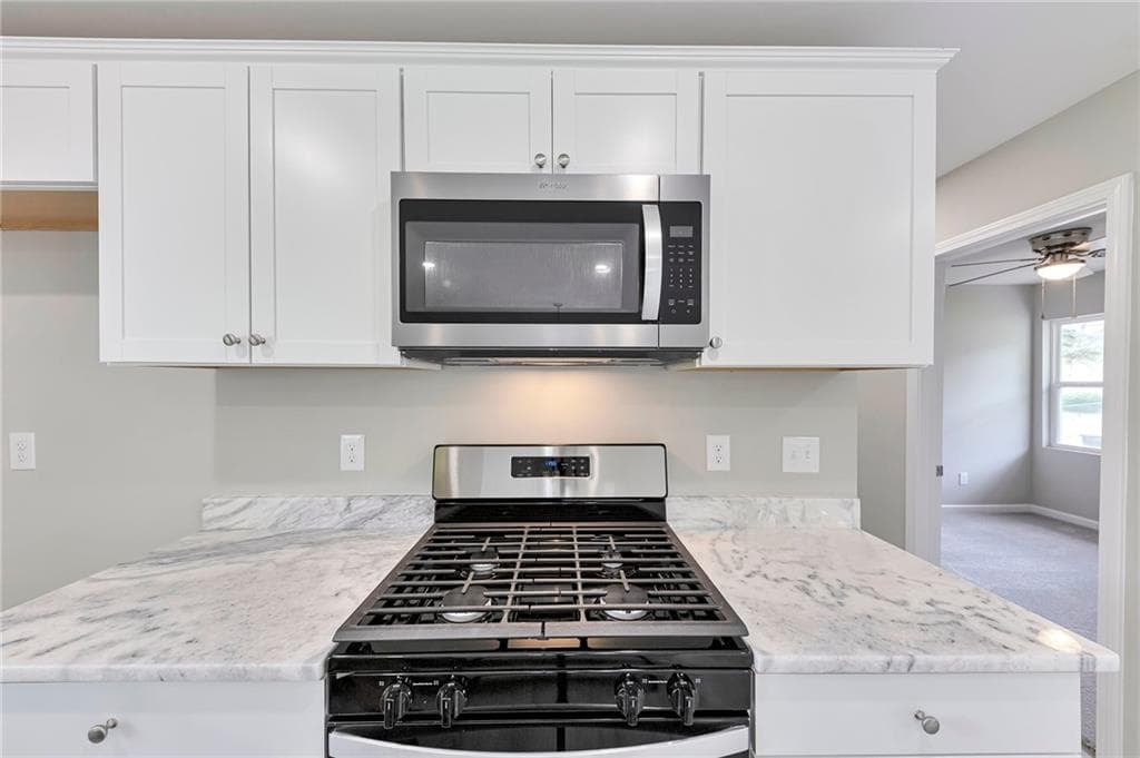 3 bedroom, 2 bathroom, 1,025 sq ft single family residence under contract at 1660 Mallard Circle, Conley, GA 30288 — photo 6