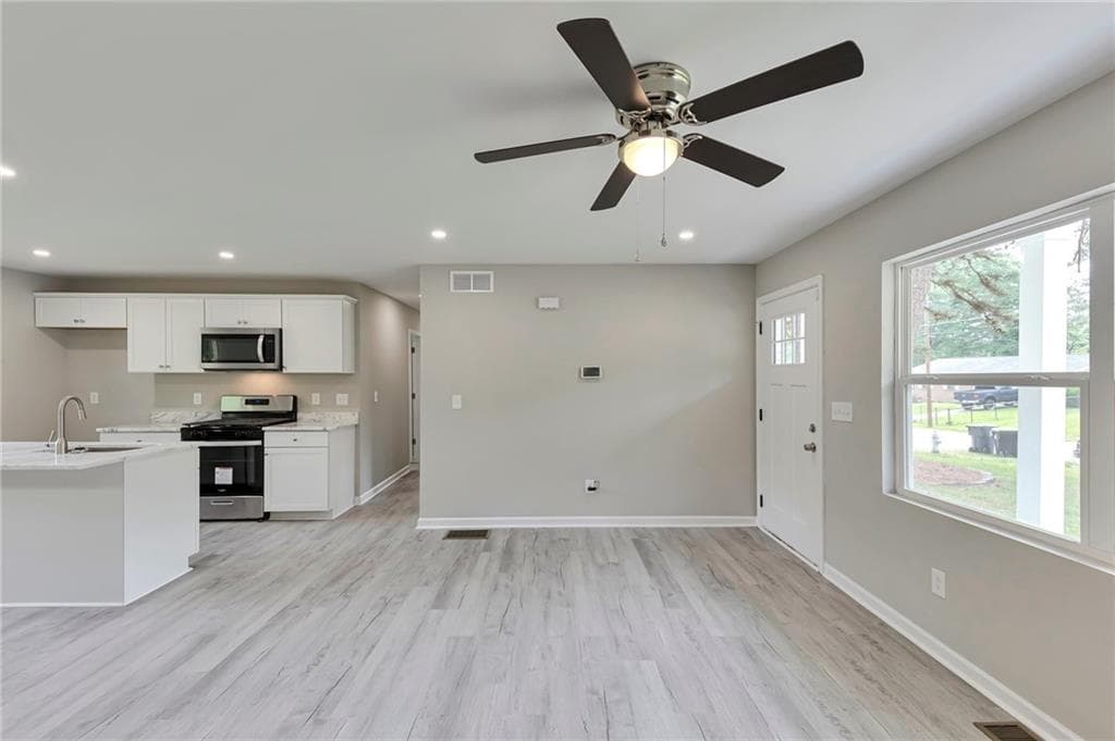 3 bedroom, 2 bathroom, 1,025 sq ft single family residence under contract at 1660 Mallard Circle, Conley, GA 30288 — photo 7