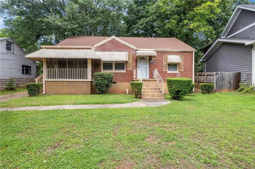 3 bedroom, 1 bathroom, 1,502 sq ft single family residence under contract at 1712 Clifton Way, Atlanta, GA 30316