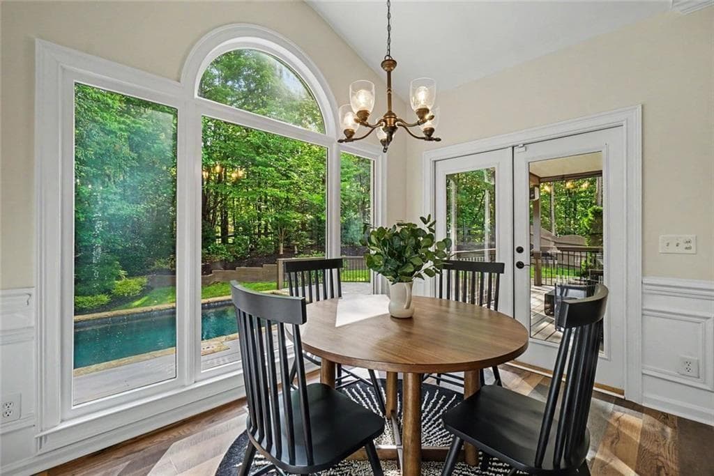 5 bedroom, 4 bathroom, 4,783 sq ft single family residence under contract at 13 Southridge Trail, Cartersville, GA 30120 — photo 10