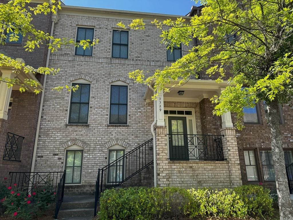 4 bedroom, 4 bathroom, 1,748 sq ft townhouse for rent at 3329 Twinrose Place, Alpharetta, GA 30004 for $2,850 a month — photo 1 of 40