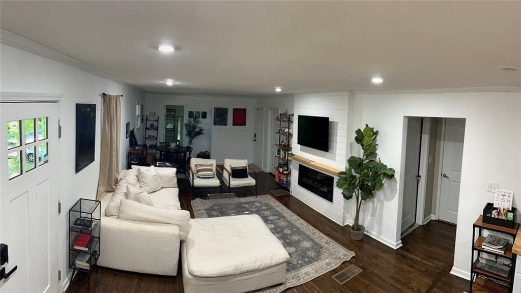 3 bedroom, 2 bathroom, 1,350 sq ft single family residence for sale at 2469 Stone Road, East Point, GA 30344 — photo 9