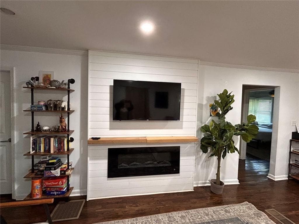 3 bedroom, 2 bathroom, 1,350 sq ft single family residence for sale at 2469 Stone Road, East Point, GA 30344 — photo 10