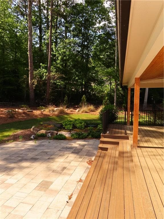 3 bedroom, 2 bathroom single family residence for rent at 5006 Suwanee Dam Road, Suwanee, GA 30024 for $3,100 a month — photo 4