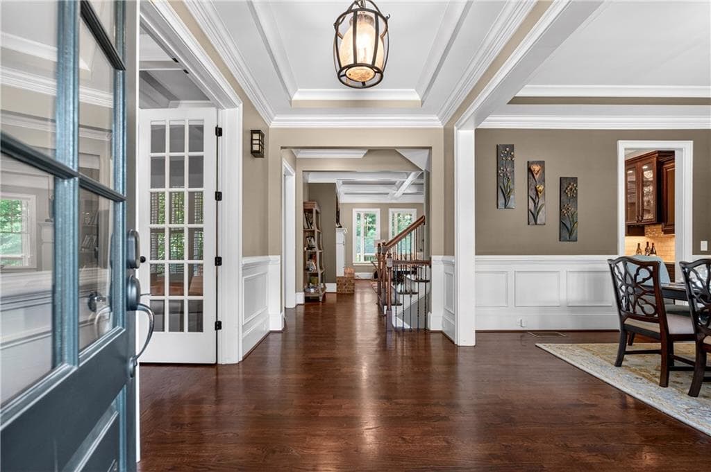 6 bedroom, 6 bathroom, 7,123 sq ft single family residence for sale at 5365 Lake Redwine Cove, Acworth, GA 30101 — photo 5