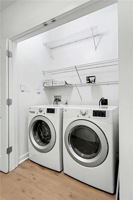2 bedroom, 2 bathroom, 1,032 sq ft condominium under contract at 943 Peachtree Street 1411, Atlanta, GA 30309 — photo 6