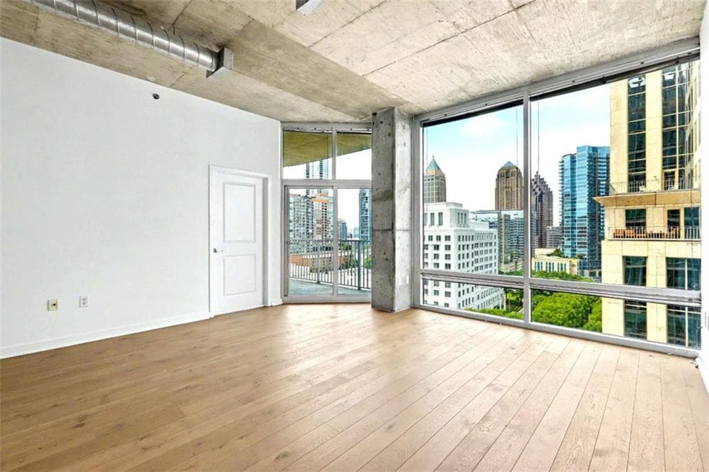 2 bedroom, 2 bathroom, 1,032 sq ft condominium under contract at 943 Peachtree Street 1411, Atlanta, GA 30309 — photo 7