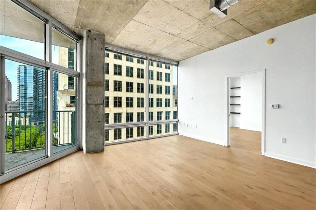 2 bedroom, 2 bathroom, 1,032 sq ft condominium under contract at 943 Peachtree Street 1411, Atlanta, GA 30309 — photo 8