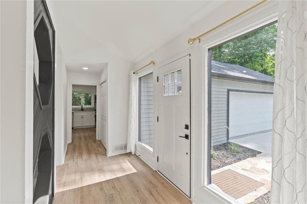 4 bedroom, 3 bathroom, 3,608 sq ft single family residence for sale at 1060 Deer Chase Court, Stone Mountain, GA 30088 — photo 4