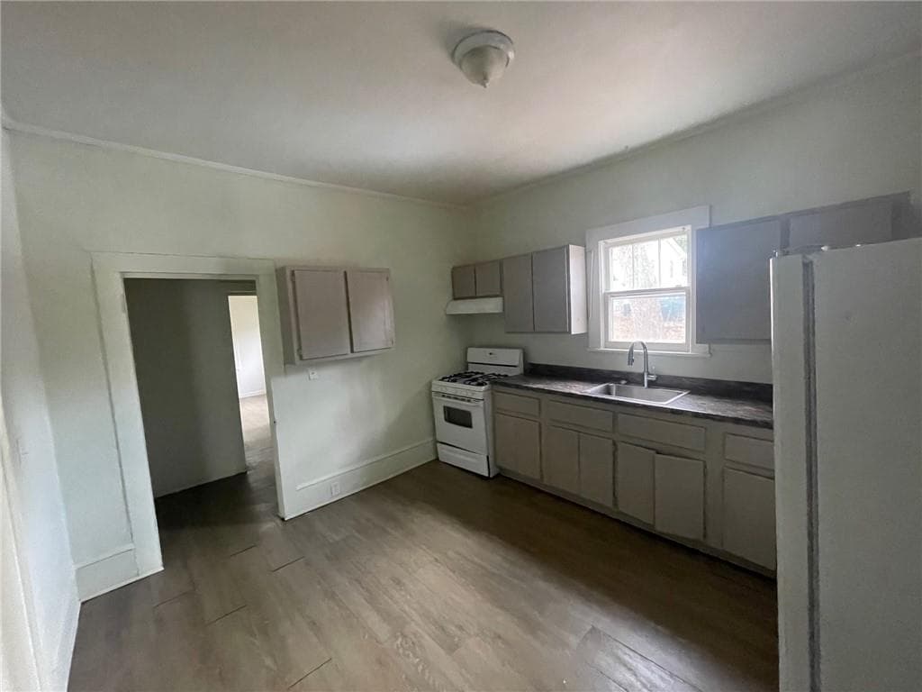 4 bedroom, 1 bathroom, 1,418 sq ft single family residence for sale at 415 Calhoun Avenue, Rome, GA 30161 — photo 5