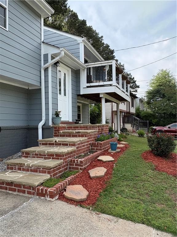 4 bedroom, 4 bathroom, 2,634 sq ft single family residence for sale at 5529 Willow Brook Drive, Norcross, GA 30093