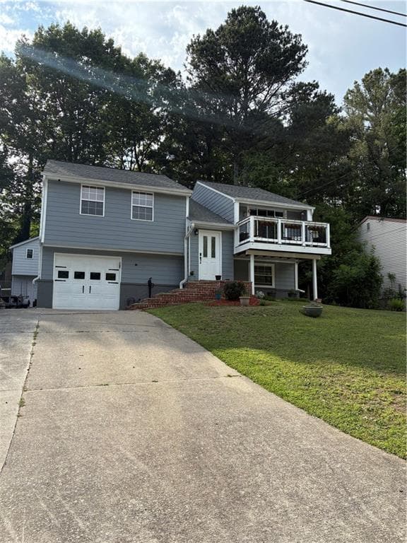 4 bedroom, 4 bathroom, 2,634 sq ft single family residence for sale at 5529 Willow Brook Drive, Norcross, GA 30093 — photo 2