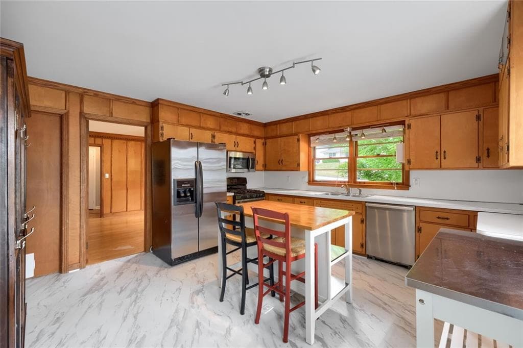 3 bedroom, 2 bathroom single family residence for sale at 2538 Birchwood Drive, Atlanta, GA 30305 — photo 8