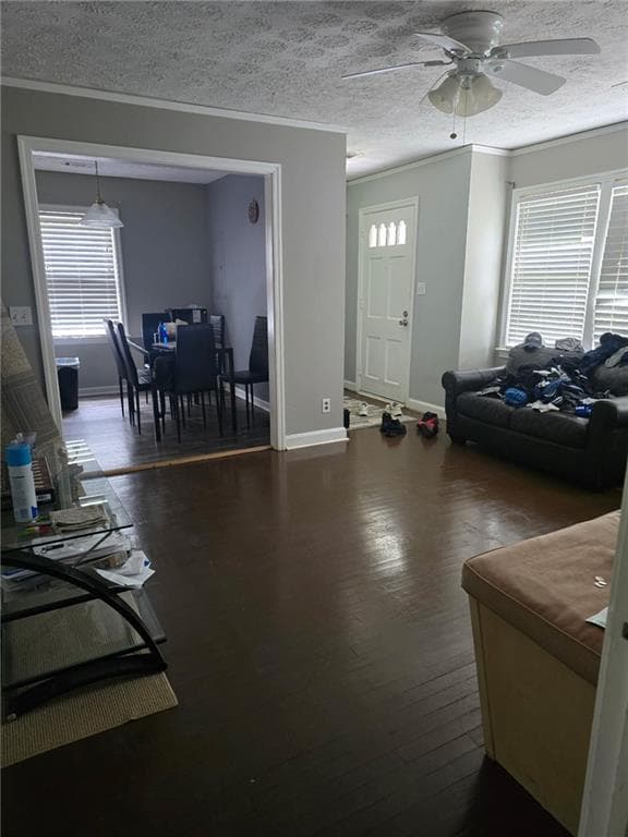 3 bedroom, 1 bathroom, 949 sq ft single family residence for sale at 5452 Alder Drive, Forest Park, GA 30297 — photo 7