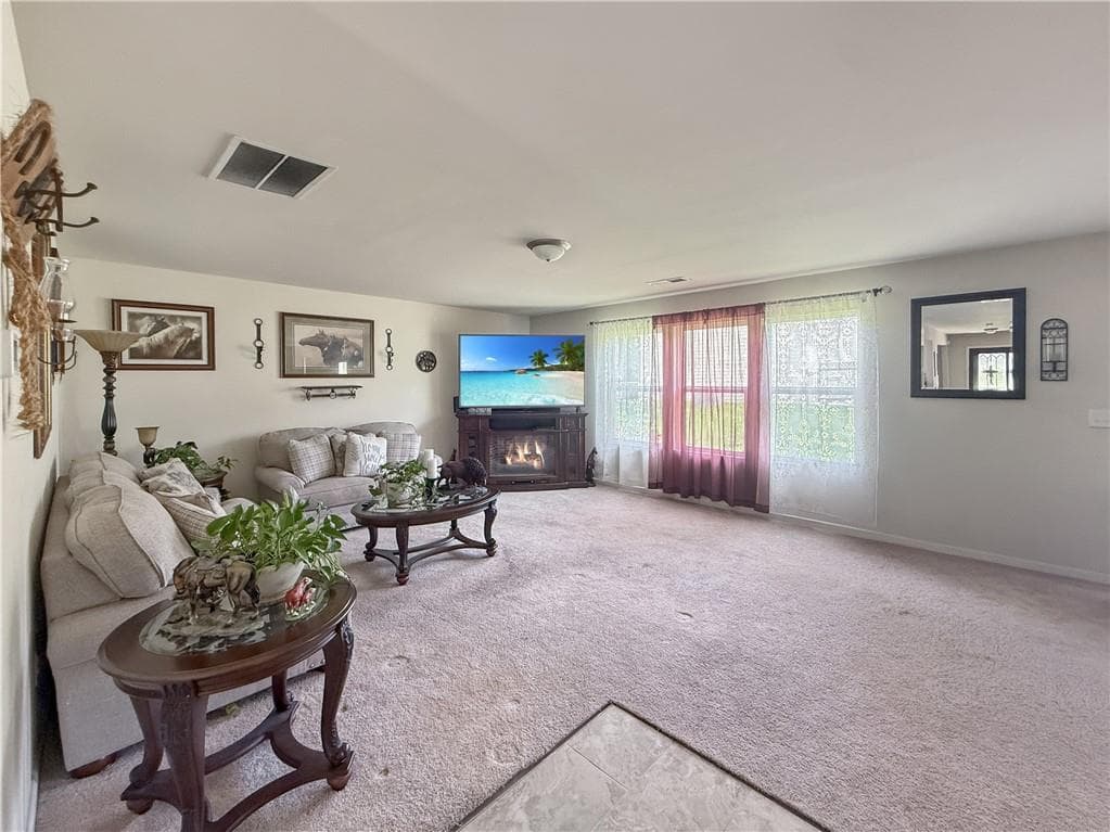4 bedroom, 3 bathroom, 2,840 sq ft single family residence under contract at 1303 Cardena Court, Gainesville, GA 30504 — photo 5