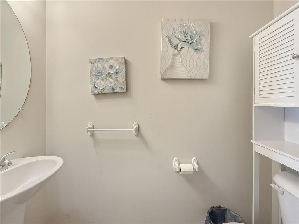 4 bedroom, 3 bathroom, 2,840 sq ft single family residence under contract at 1303 Cardena Court, Gainesville, GA 30504 — photo 8