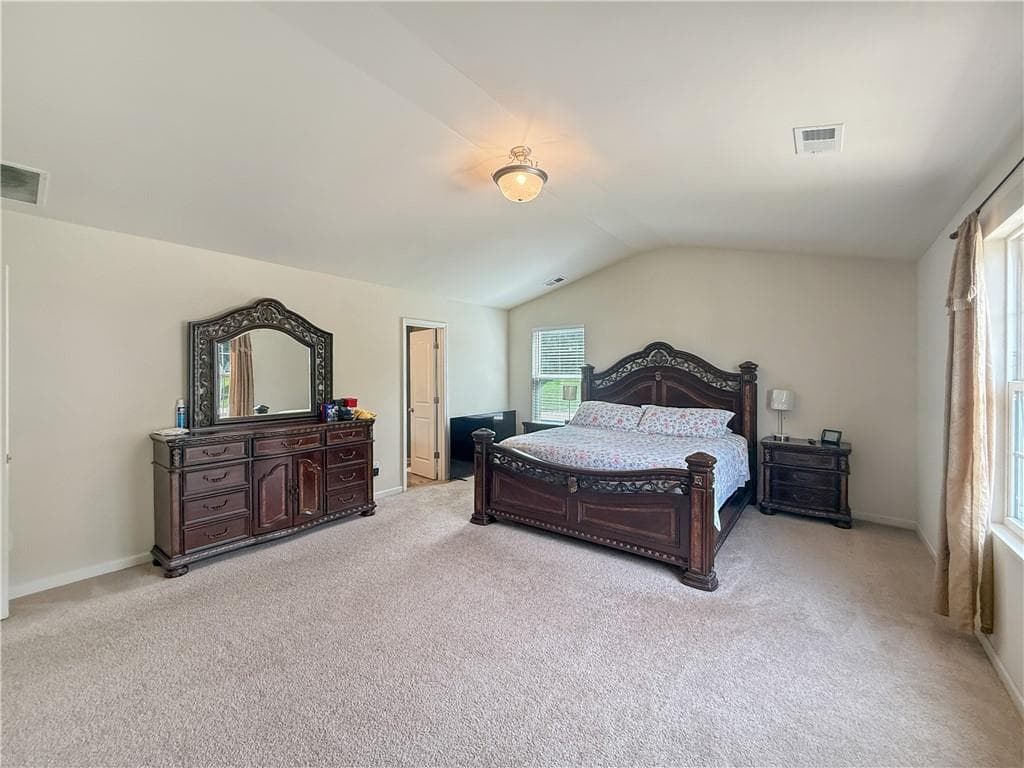 4 bedroom, 3 bathroom, 2,840 sq ft single family residence under contract at 1303 Cardena Court, Gainesville, GA 30504 — photo 9