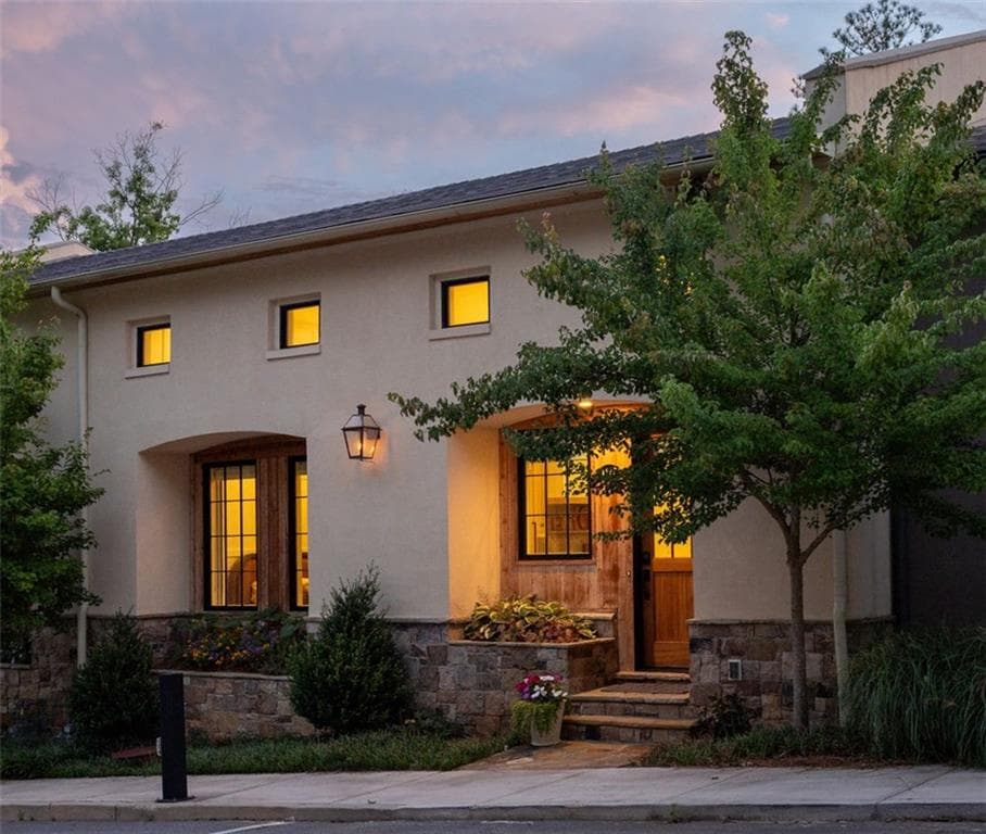 3 bedroom, 5 bathroom, 2,750 sq ft townhouse under contract at 1172 Lupo Loop, Chattahoochee Hills, GA 30268