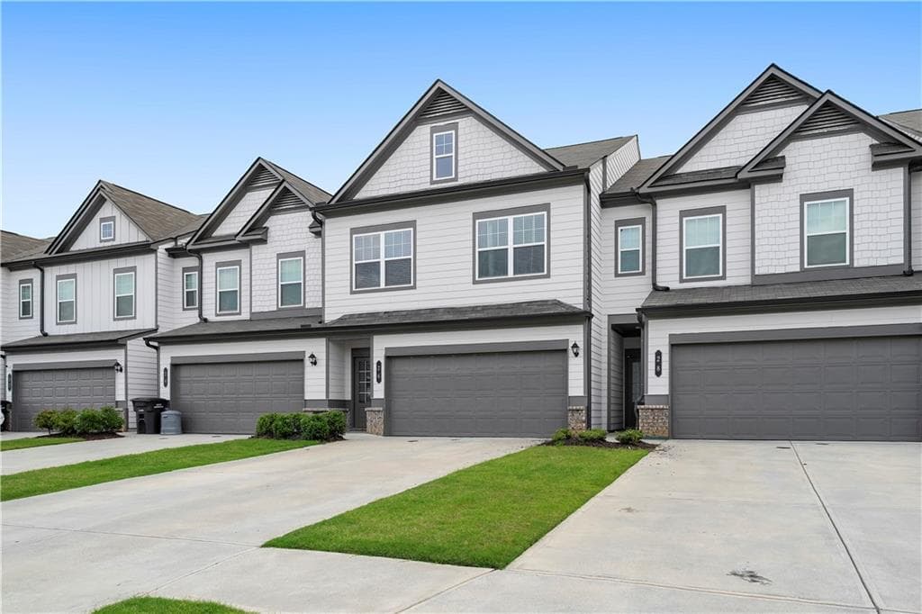 3 bedroom, 3 bathroom, 1,933 sq ft townhouse for sale at 26 Felton Walk Boulevard, Cartersville, GA 30120 — photo 3