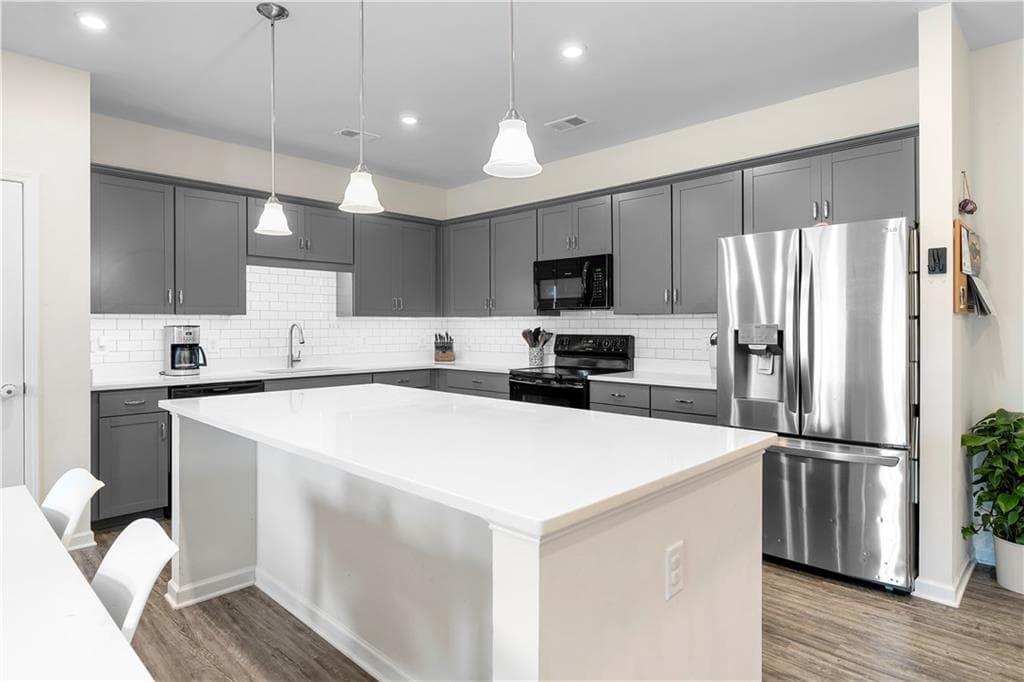3 bedroom, 3 bathroom, 1,933 sq ft townhouse for sale at 26 Felton Walk Boulevard, Cartersville, GA 30120 — photo 8