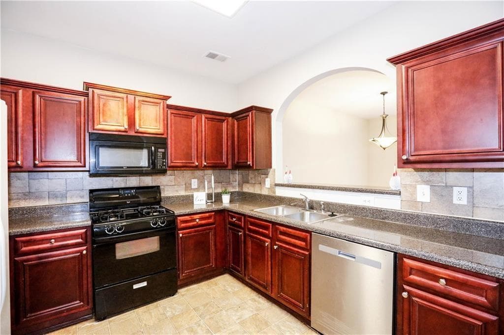 3 bedroom, 3 bathroom, 1,678 sq ft townhouse for rent at 1187 Kendrew Pass, Marietta, GA 30008 for $2,300 a month — photo 9