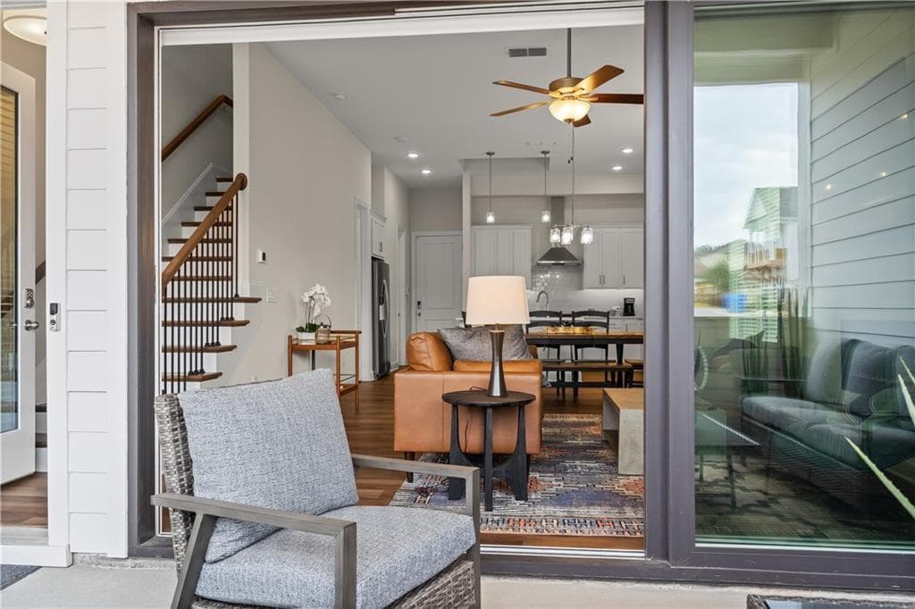 3 bedroom, 3 bathroom, 1,888 sq ft townhouse for rent at 637 Stickley Oak Way, Woodstock, GA 30189 for $2,999 a month — photo 5