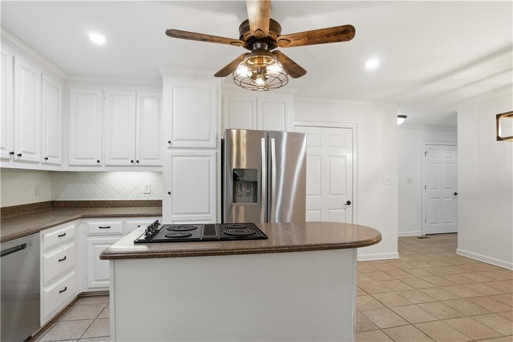 3 bedroom, 2 bathroom, 2,008 sq ft single family residence for sale at 41 Lorraine Valley, Winder, GA 30680 — photo 5