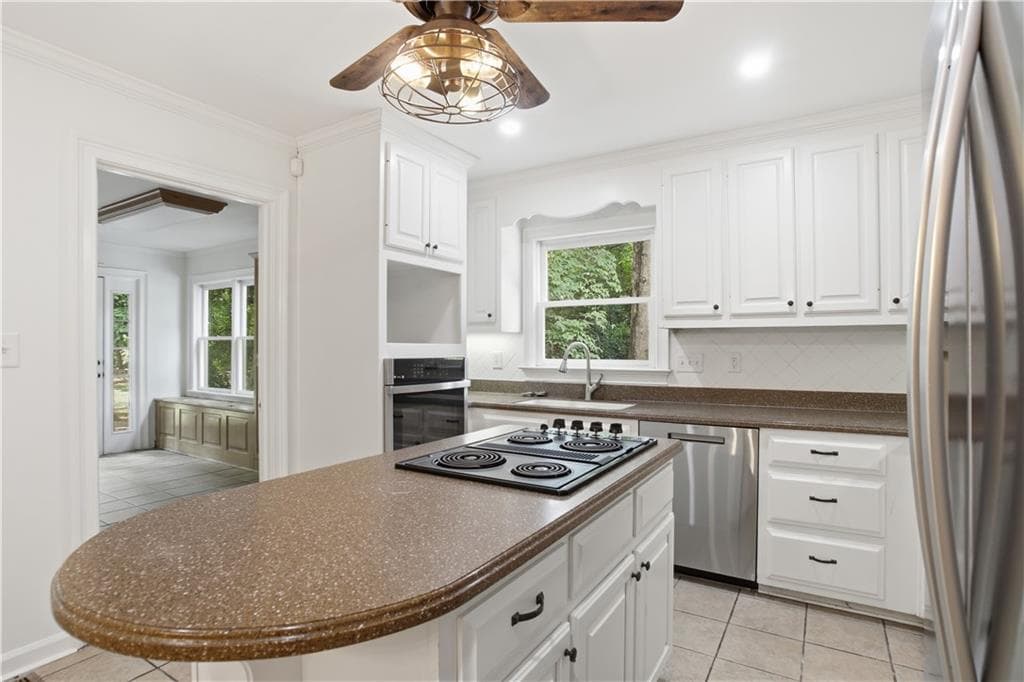 3 bedroom, 2 bathroom, 2,008 sq ft single family residence for sale at 41 Lorraine Valley, Winder, GA 30680 — photo 7