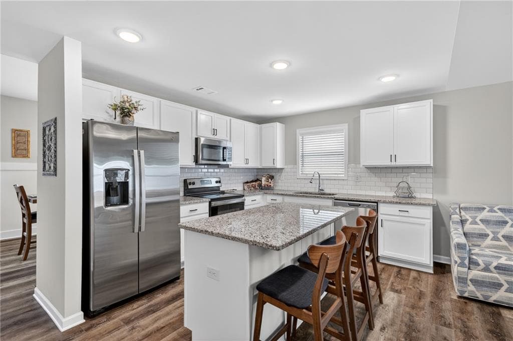 4 bedroom, 3 bathroom, 2,097 sq ft single family residence for sale at 366 Fox Creek Dr, Braselton, GA 30517 — photo 7