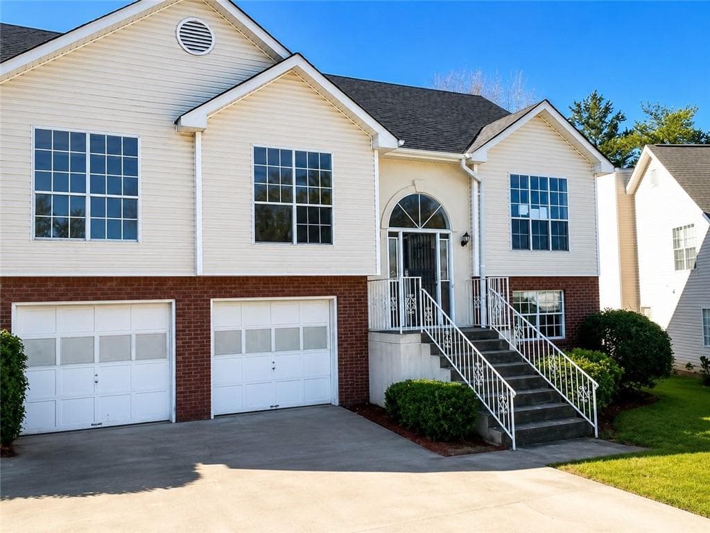 4 bedroom, 3 bathroom, 2,380 sq ft single family residence for sale at 1965 Phillips Lake Bluff, Lithonia, GA 30058