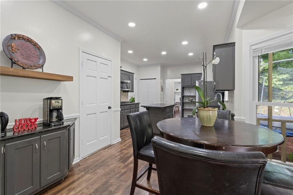 4 bedroom, 3 bathroom, 2,537 sq ft single family residence for sale at 255 Timber Oak Cove, Lawrenceville, GA 30043 — photo 9