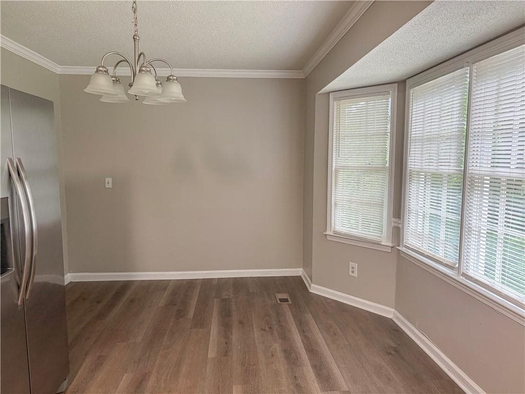 4 bedroom, 3 bathroom, 2,114 sq ft single family residence for sale at 385 Nectarine Drive, Newnan, GA 30265 — photo 6