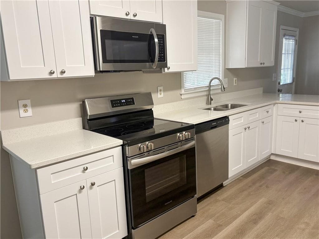 4 bedroom, 3 bathroom, 2,114 sq ft single family residence for sale at 385 Nectarine Drive, Newnan, GA 30265 — photo 7