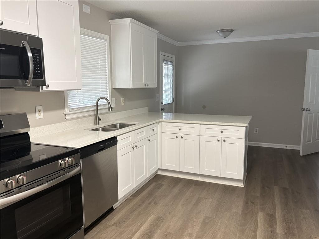 4 bedroom, 3 bathroom, 2,114 sq ft single family residence for sale at 385 Nectarine Drive, Newnan, GA 30265 — photo 8
