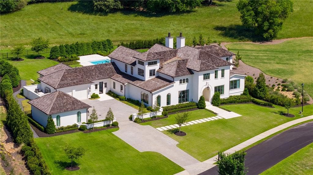 5 bedroom, 6 bathroom, 11,438 sq ft single family residence for sale at 1640 Kenai Road, Marietta, GA 30064 — photo 3