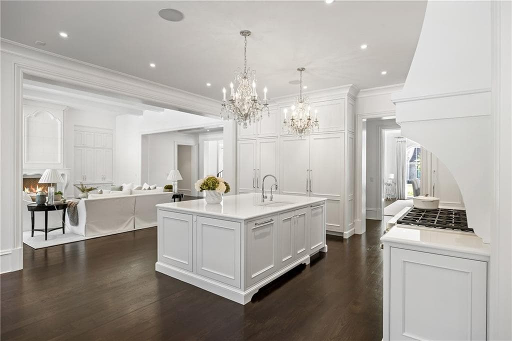 5 bedroom, 6 bathroom, 11,438 sq ft single family residence for sale at 1640 Kenai Road, Marietta, GA 30064 — photo 9