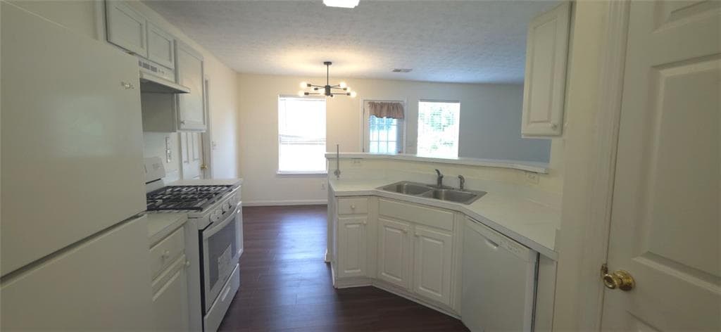 3 bedroom, 3 bathroom, 2,682 sq ft single family residence for rent at 2895 Gallery Grove, Snellville, GA 30039 for $1,995 a month — photo 6