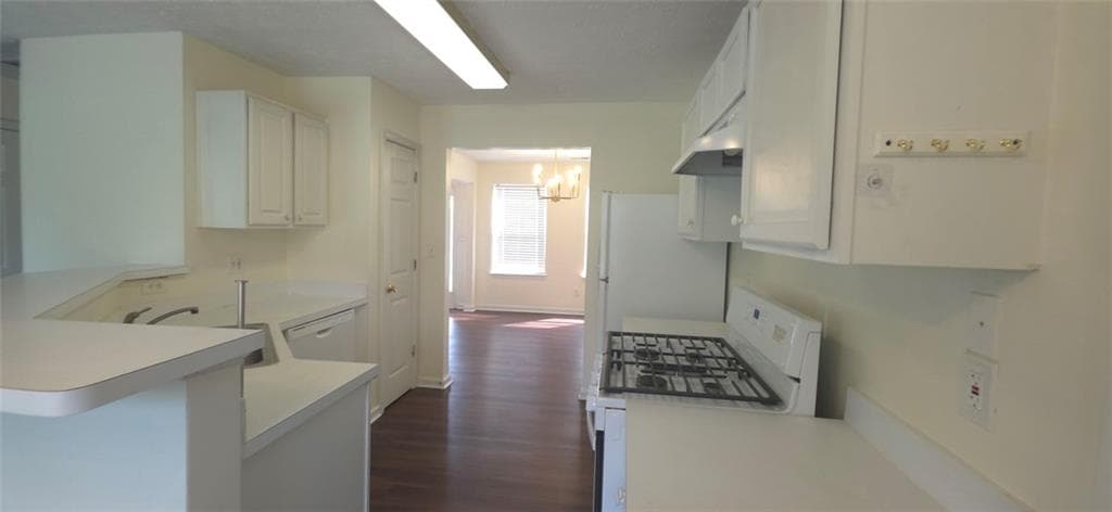 3 bedroom, 3 bathroom, 2,682 sq ft single family residence for rent at 2895 Gallery Grove, Snellville, GA 30039 for $1,995 a month — photo 7
