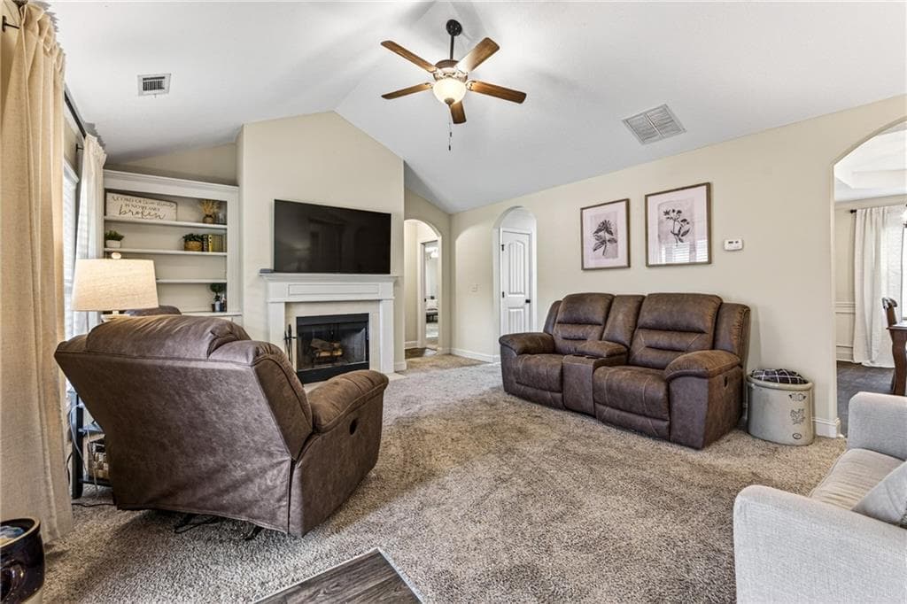 3 bedroom, 3 bathroom, 1,808 sq ft single family residence for sale at 32 Armstrong Drive, Mansfield, GA 30055 — photo 3