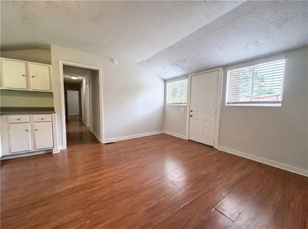 3 bedroom, 1 bathroom, 752 sq ft single family residence for sale at 1396 Pine Drive, Atlanta, GA 30349 — photo 5