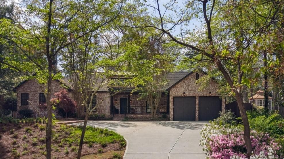 4 bedroom, 5 bathroom, 3,469 sq ft single family residence sold at 3220 W Andrews Drive, Atlanta, GA 30305
