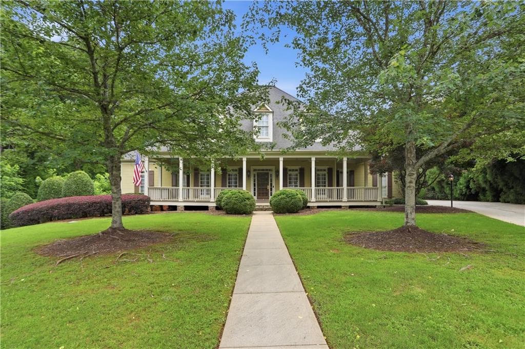 6 bedroom, 8 bathroom, 7,117 sq ft single family residence for sale at 900 Treyburn Run, Alpharetta, GA 30004 — photo 1 of 60
