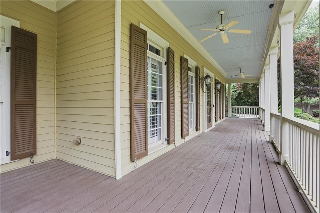 6 bedroom, 8 bathroom, 7,117 sq ft single family residence for sale at 900 Treyburn Run, Alpharetta, GA 30004 — photo 7