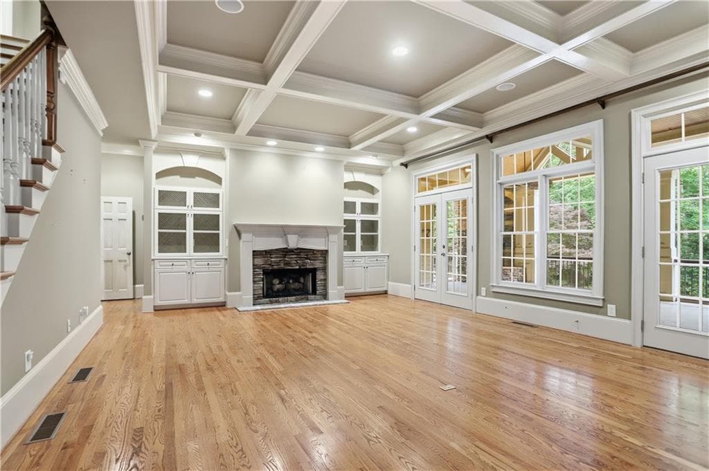 6 bedroom, 8 bathroom, 7,117 sq ft single family residence for sale at 900 Treyburn Run, Alpharetta, GA 30004 — photo 8