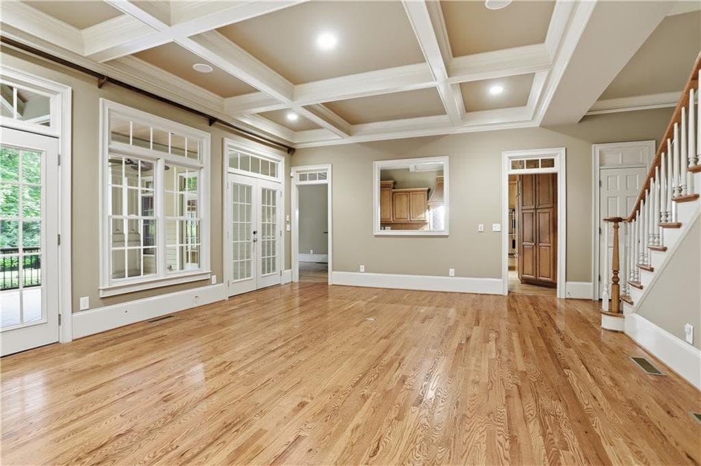 6 bedroom, 8 bathroom, 7,117 sq ft single family residence for sale at 900 Treyburn Run, Alpharetta, GA 30004 — photo 9
