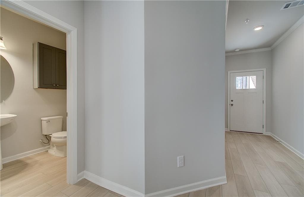 3 bedroom, 3 bathroom, 1,849 sq ft townhouse under contract at 8110 Tiger Way, Riverdale, GA 30296 — photo 4
