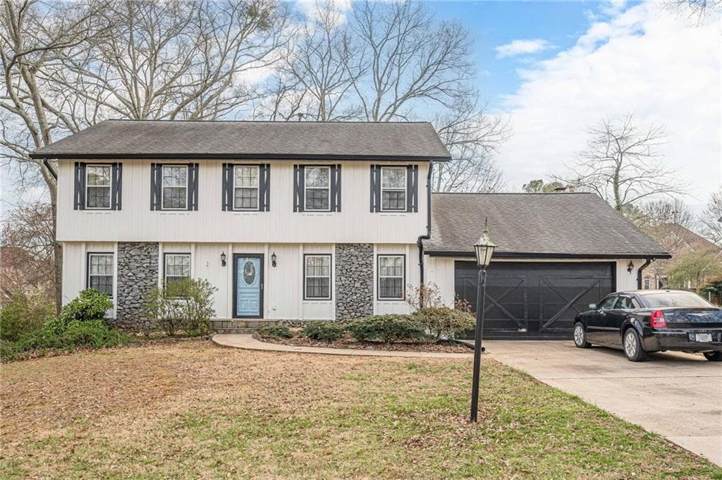 5 bedroom, 3 bathroom, 3,867 sq ft single family residence sold at 2788 Dellinger Drive, Marietta, GA 30062