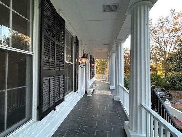 4 bedroom, 3 bathroom, 3,620 sq ft single family residence for sale at 112 Hillcrest Road, West Point, GA 31833 — photo 4
