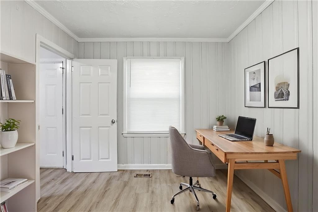 3 bedroom, 1 bathroom, 1,000 sq ft single family residence for sale at 2246 Polar Rock Terrace, Atlanta, GA 30315 — photo 4
